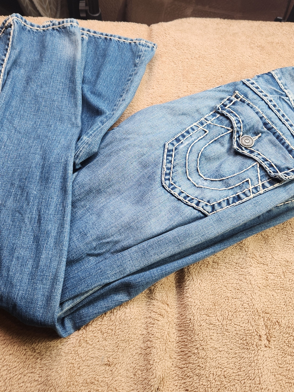 True Religion Billy Relaxed Bootcut 42 Waist Inseam 32.